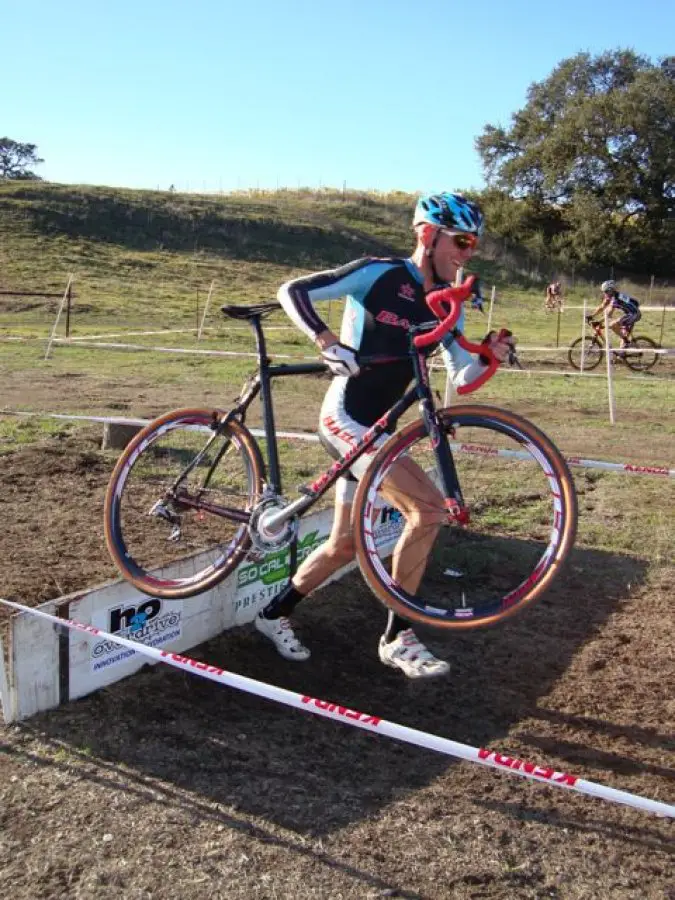 A Bailey Bikes Rider tackles the barriers © Amanda Schaper 