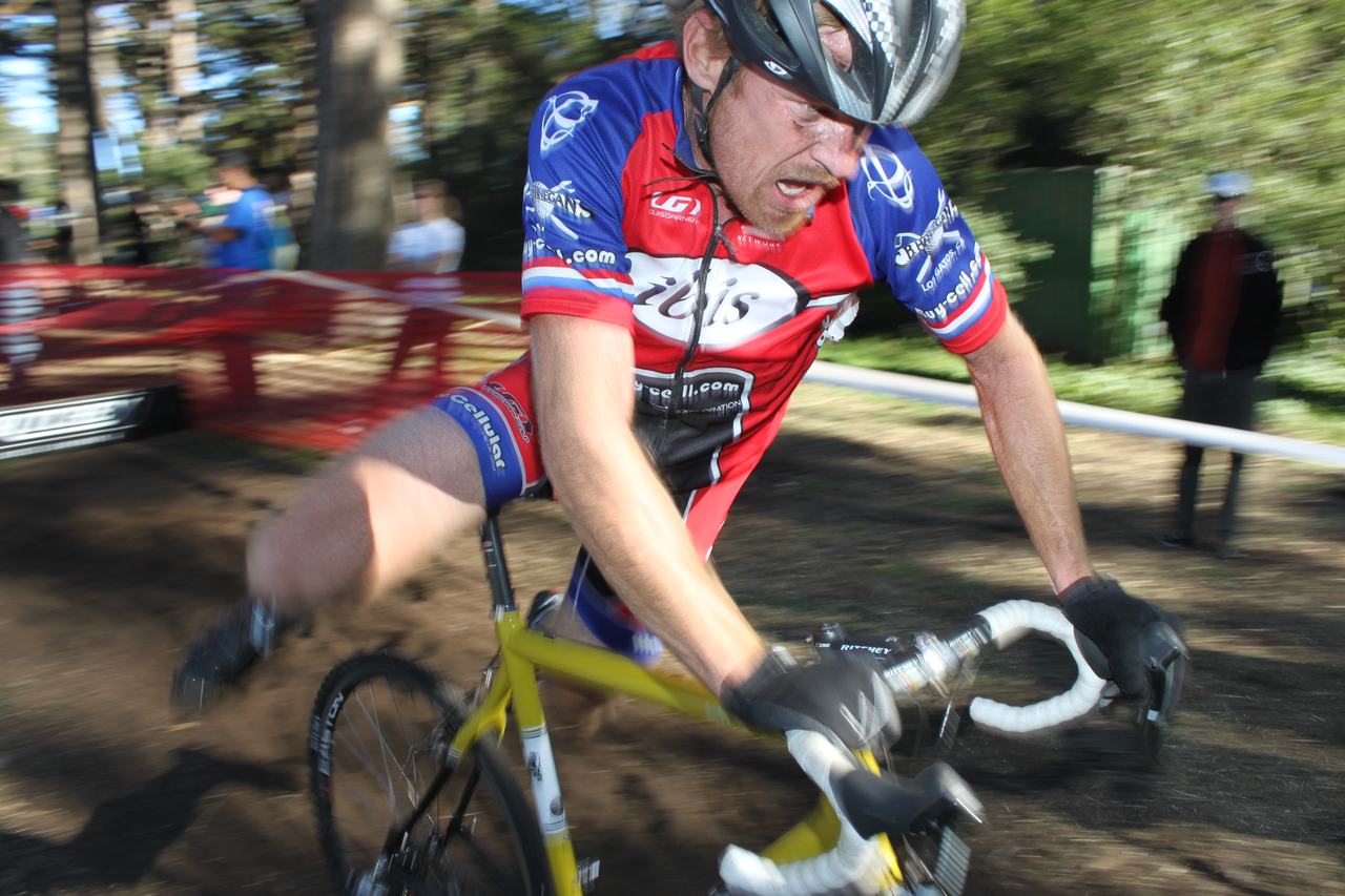 Lean and mean: In his third season back, Myrah's sleeves are looser and he's faster. ? Cyclocross Magazine