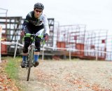 Sally Annis (crossresults.com p/b JRA Cycles) descends the gravel road © Natalia Boltukhova | Pedal Power Photography