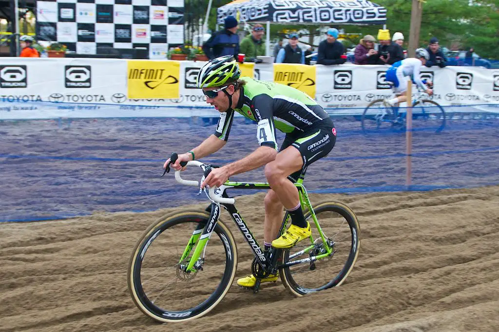 cincy-3-cx-festival-day-3-driscoll-smooth-in-sand-james-billiter-opposite-side-by-jeffrey-b-jakucyk