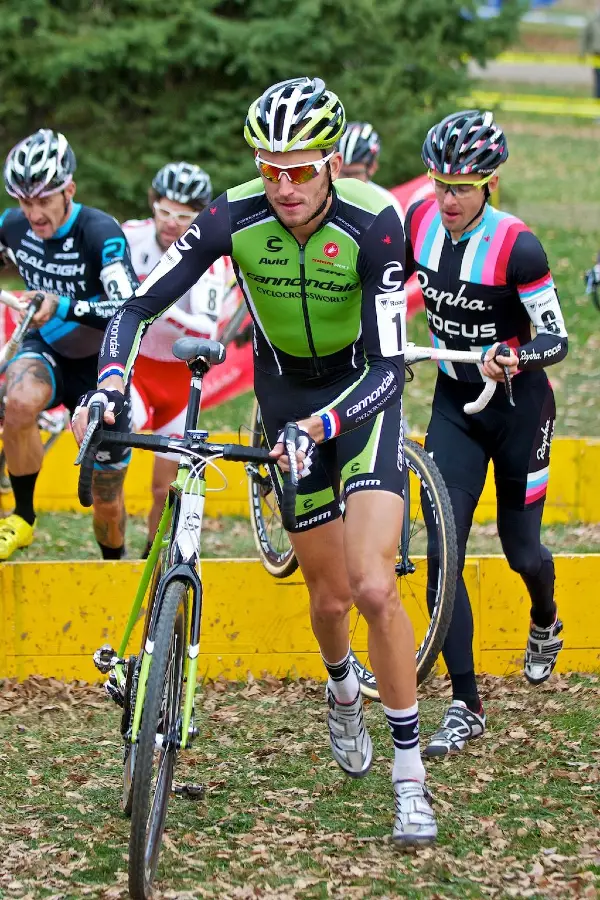 cincy-3-cx-festival-day-3-trebon-leads-early-group-over-uphill-barriers-by-jeffrey-b-jakucyk