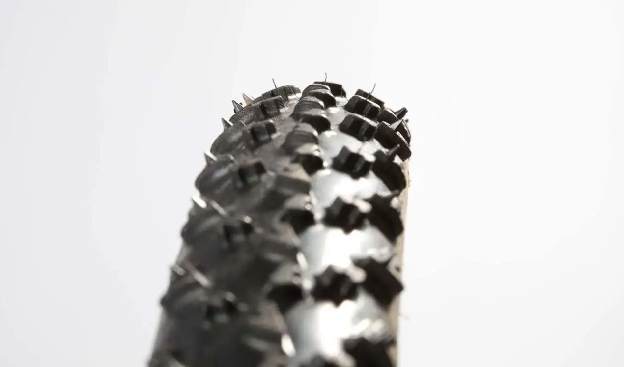 The spikes give the Rhino tread a little extra bite. © Jeroenn Nieuwhuis