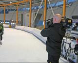 Cameras were on hand to catch Nys testing the tires. © Jeroenn Nieuwhuis