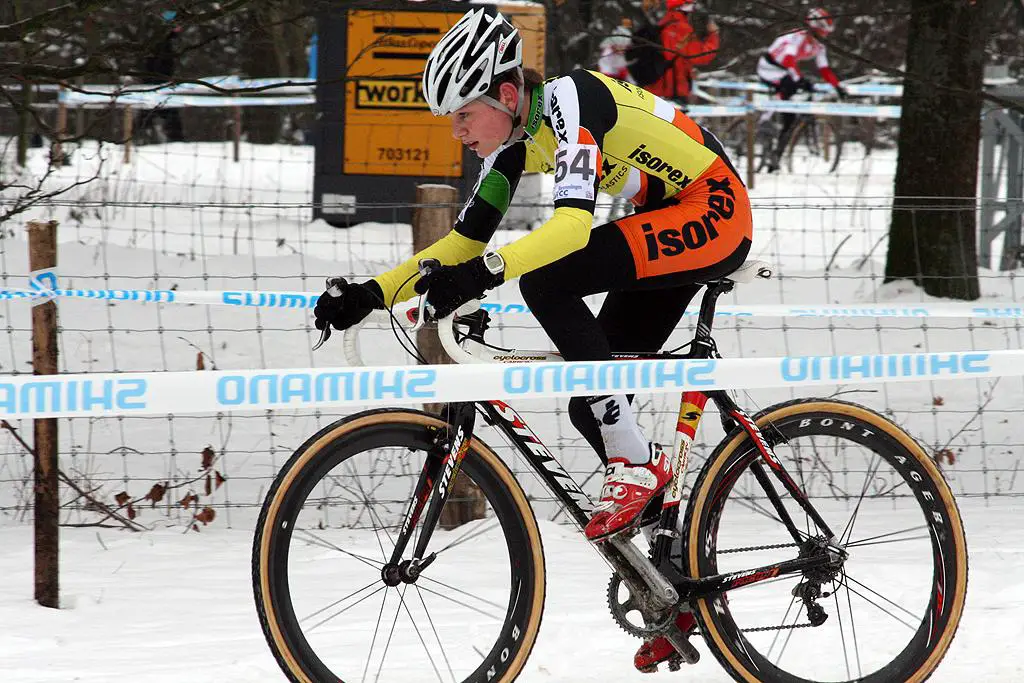 van der Poel tried to reach the top of the podium like his brother. ? Bart Hazen