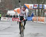 Kramer crosses the line like a pro. ? Bart Hazen