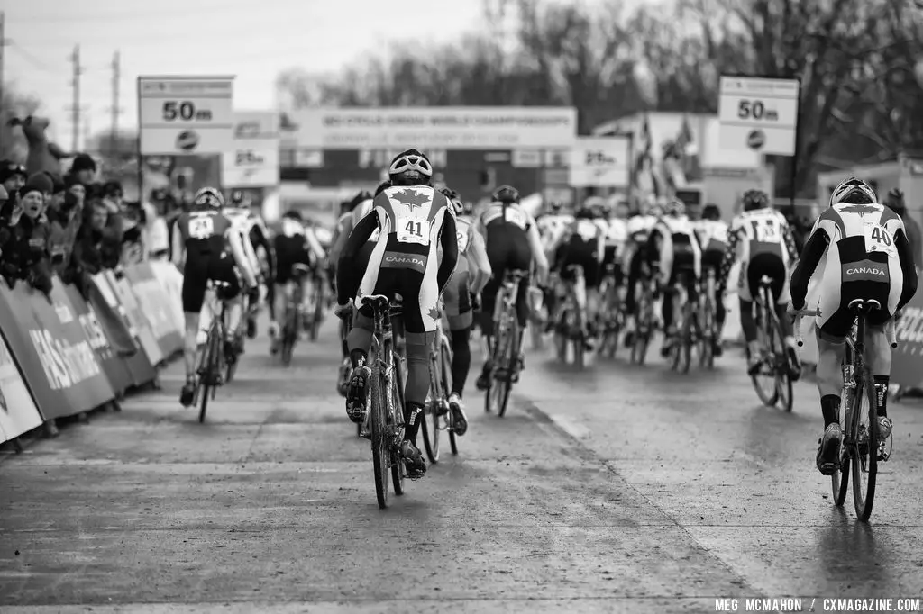The start in the Elite Junior World Championships of Cyclocross 2013 © Meg McMahon