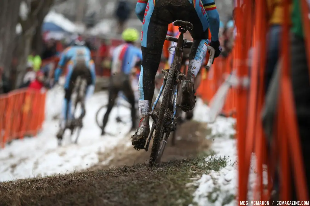 Chasing hard in the Elite U23 World Championships of Cyclocross 2013 © Meg McMahon