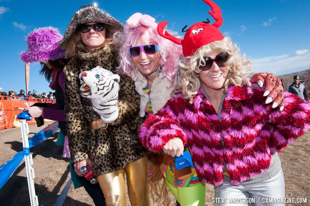 Spectators at Elite Women 2014 USA Cyclocross Nationals. © Steve Anderson