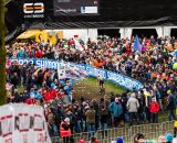 The crowd at Elite Women UCI Cyclocross World Championships. © Thomas Van Bracht