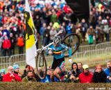 Sanne Cant workig toward fourth at Elite Women UCI Cyclocross World Championships. © Thomas Van Bracht