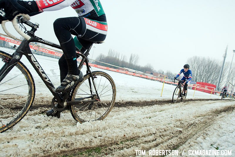 The snow added yet another challenge to Belgian racing. © Tom Robertson