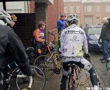 Geoff Proctor giving riders instructions on how to get to the start. © Tom Robertson