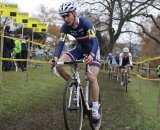 Quentin Jaurequi approaches a corner in the sloppy conditions. © Bart Hazen