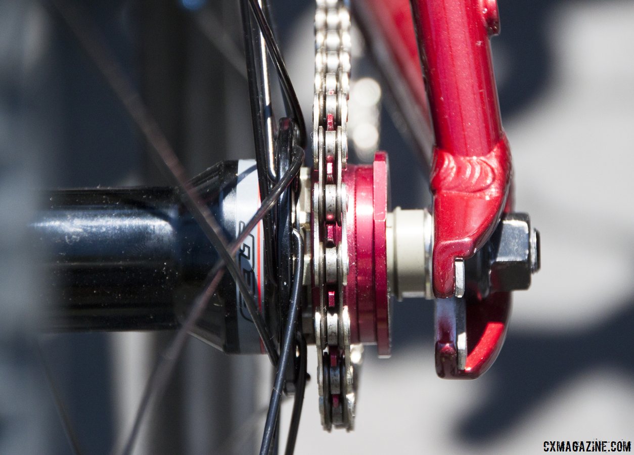 Novatec\'s 16t cog rests on Felt\'s singlespeed hub on the Felt 2014 Breed Singlespeed Cyclocross Bike. © Cyclocross Magazine