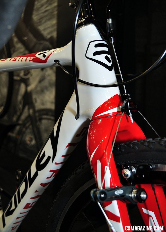 2011 Ridley X-Fire boasts internal cable routing. © Cyclocross Magazine