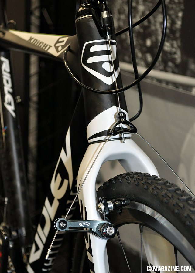 2011 Ridley X-Night\'s only significant change is the addition of angular contact bearings for the headset in place of radial contact bearings. © Cyclocross Magazine