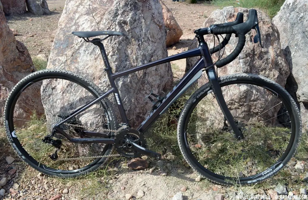 Giant Introduces Any Road And Revolt Gravel Beginner Bikes Interbike 13 Cyclocross Magazine Cyclocross And Gravel News Races Bikes Media