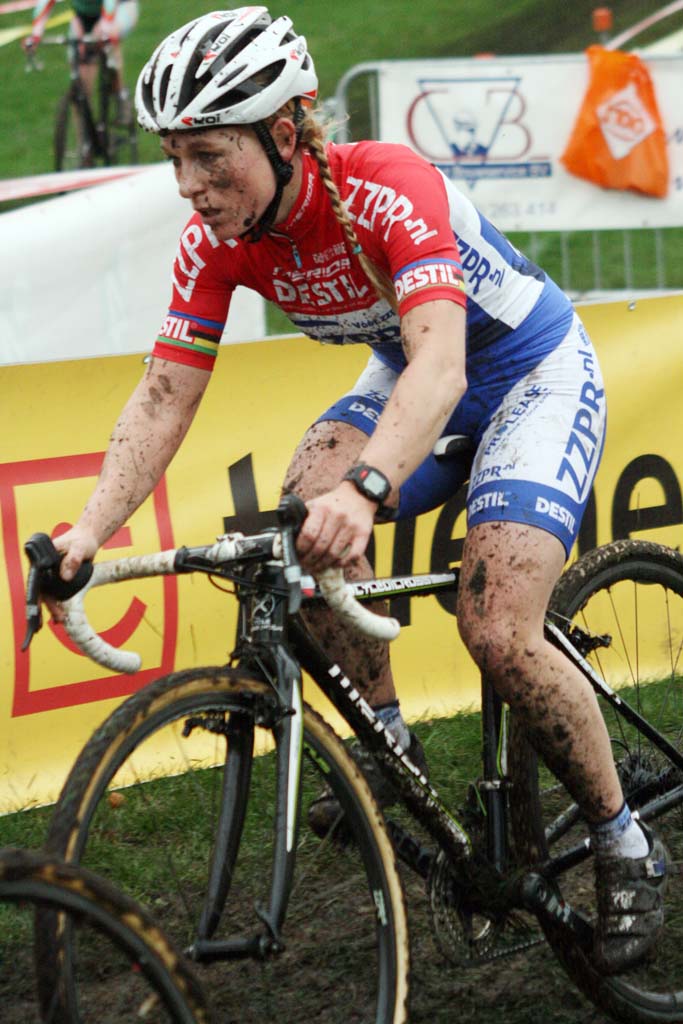 van den Brand rode well to keep in touch with Vos. ? Bart Hazen