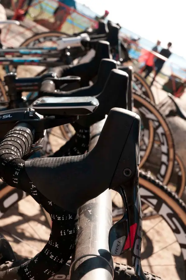 SRAM hydraulic disc brake levers were on all of the Rapha Focus team bikes. Â© Kevin White