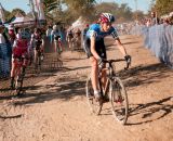 Helen Wyman (Kona Factory Racing Team), right, leading in the first few minutes of the women's race. Â© Kevin White