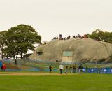  The best seat in the house: spectators watch from atop a boulder at Stage Fort Park © Todd Prekaski