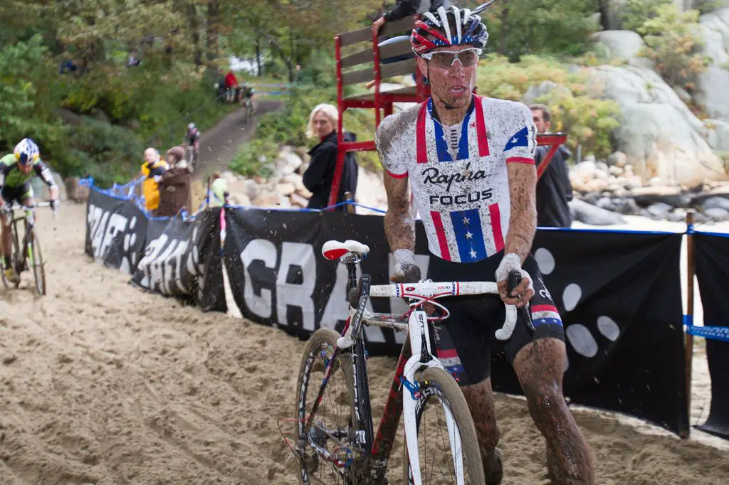 Powers makes his way through the beach section © Todd Prekaski