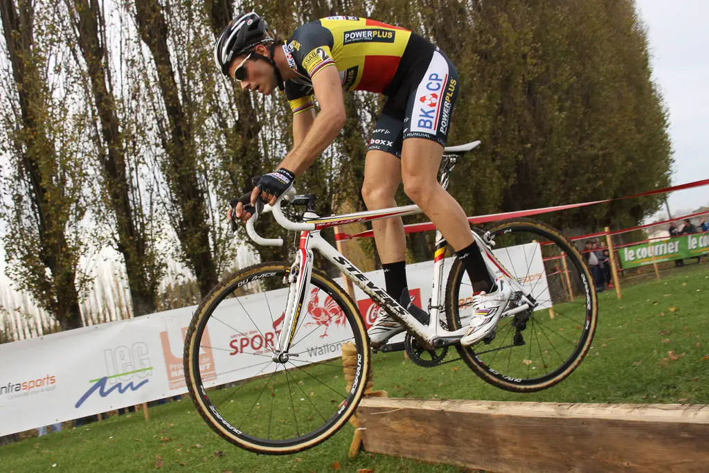 Albert was smooth over the barriers. ©Bart Hazen