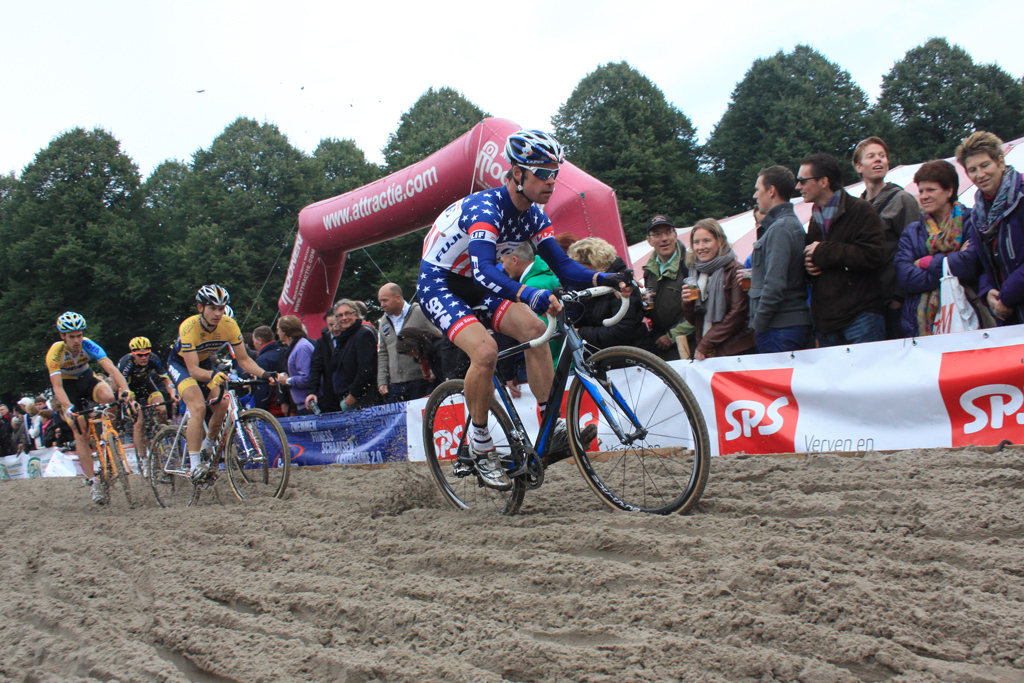 Men hit the sand at Cyclo-cross Grote Prijs van Brabant. © Bart Hazen