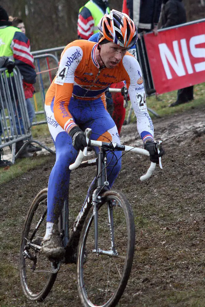 De Knegt raced with Albert for most of the race. GP Sven Nys 2010 - Baal, Beglium. GVA Trofee Series. ? Bart Hazen