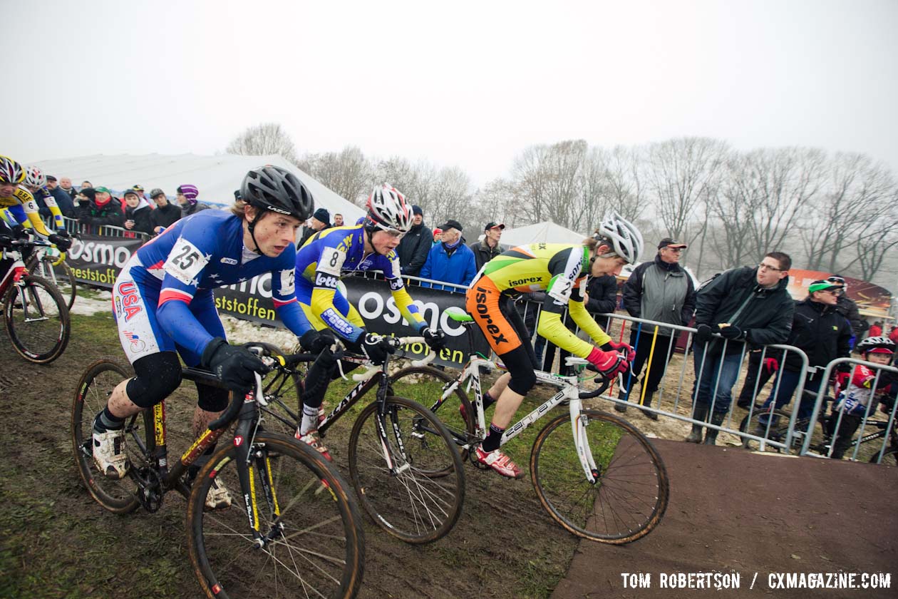 Jeff Bahnson still clean on lap 1 © Tom Robertson