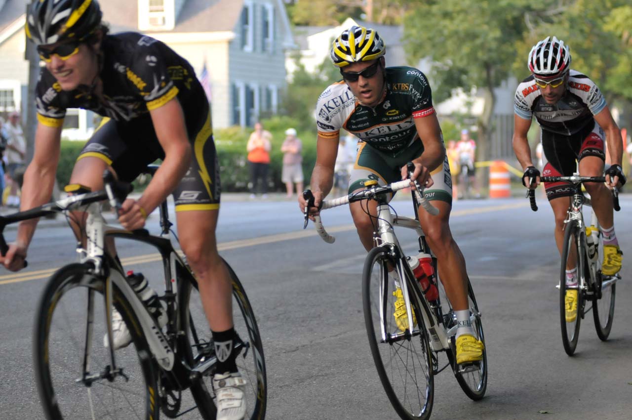 Johnson bridges to Mannion and Anthony to form the decisive breakaway © Michael Zagachin, redberryphoto.com Mannion, Anthony and Johnson form the decisive breakaway © Michael Zagachin, redberryphoto.com