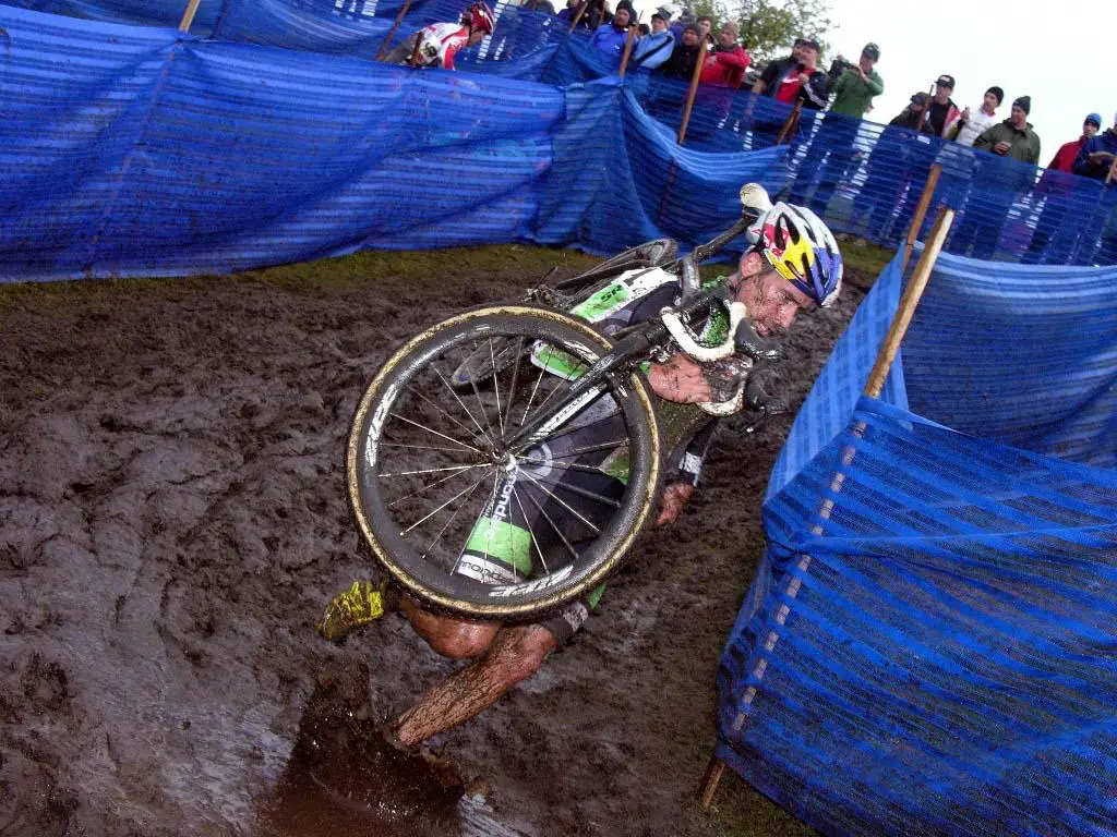 Tim Johnson splashes down in the mud. ? Paul Weiss 