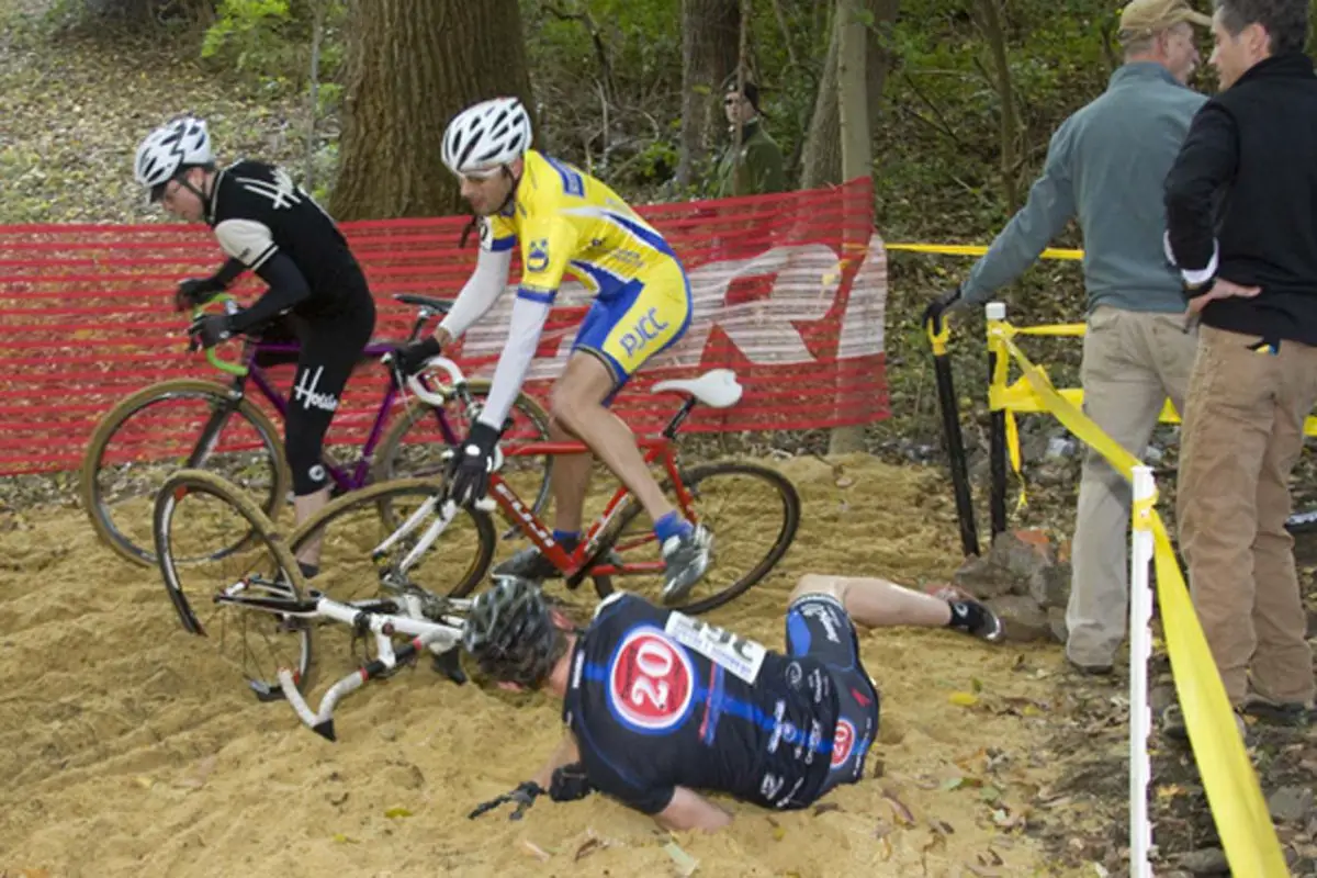 The sand pit was a new addition to the Granogue course. © Dennis Smith/dennisbike.com