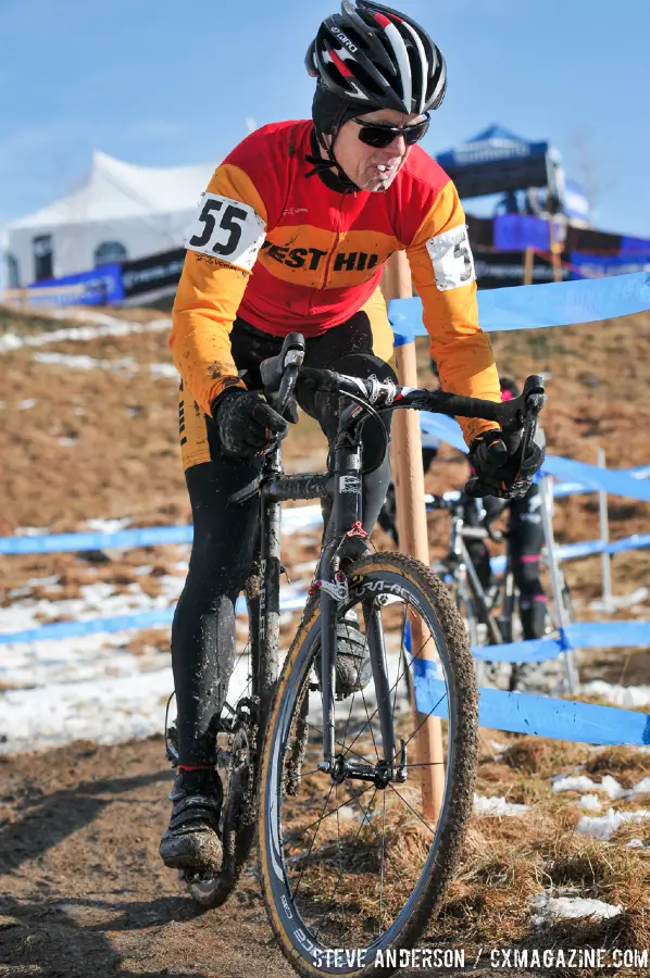 Bannister on the way to the win in the Men\'s 60-64, 65-69, 70+ Nationals races in Boulder, Colorado. © Steve Anderson