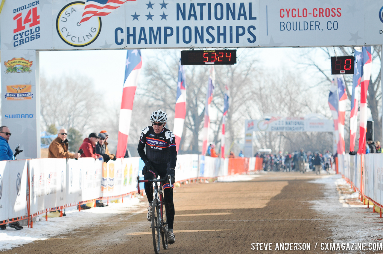 Llamas takes the win in the Men\'s 60-64, 65-69, 70+ Nationals races in Boulder, Colorado. © Steve Anderson