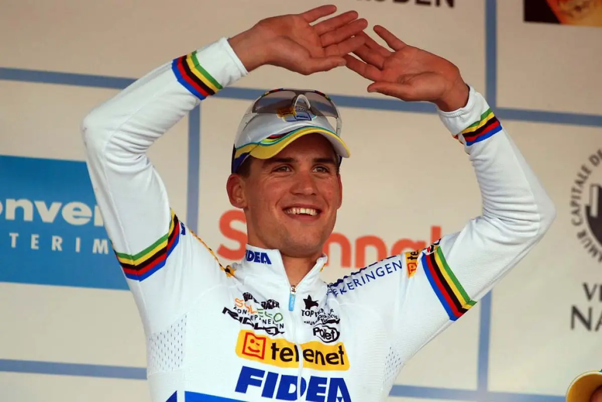 Stybar donned a clean jersey for the podium ceremony. © Bart Hazen