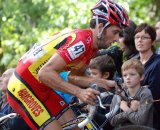 Ian Field focuses on the climb. © Bart Hazen