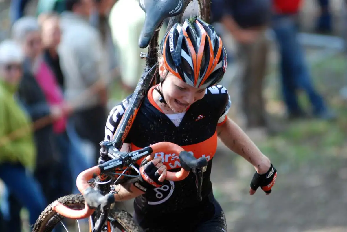 Sanne Van Paassen rode on her own from the beginning. © Bart Hazen