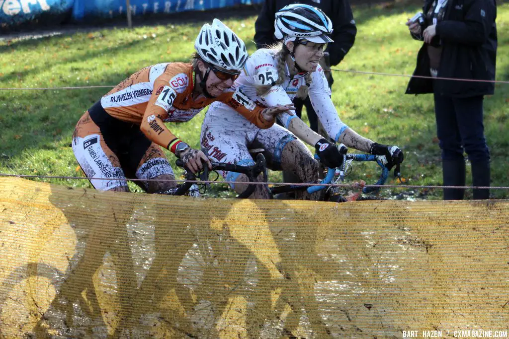 Joyce Vanderbeken and Mo Bruno Roy in a battle © Bart Hazen