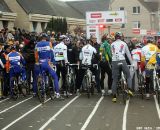 Lined-up for the start. © Bart Hazen 