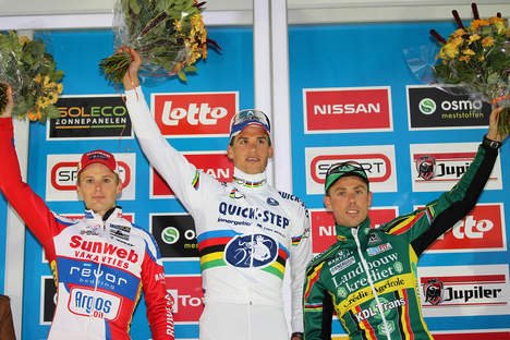 Men\'s podium ©Florent Bouchat