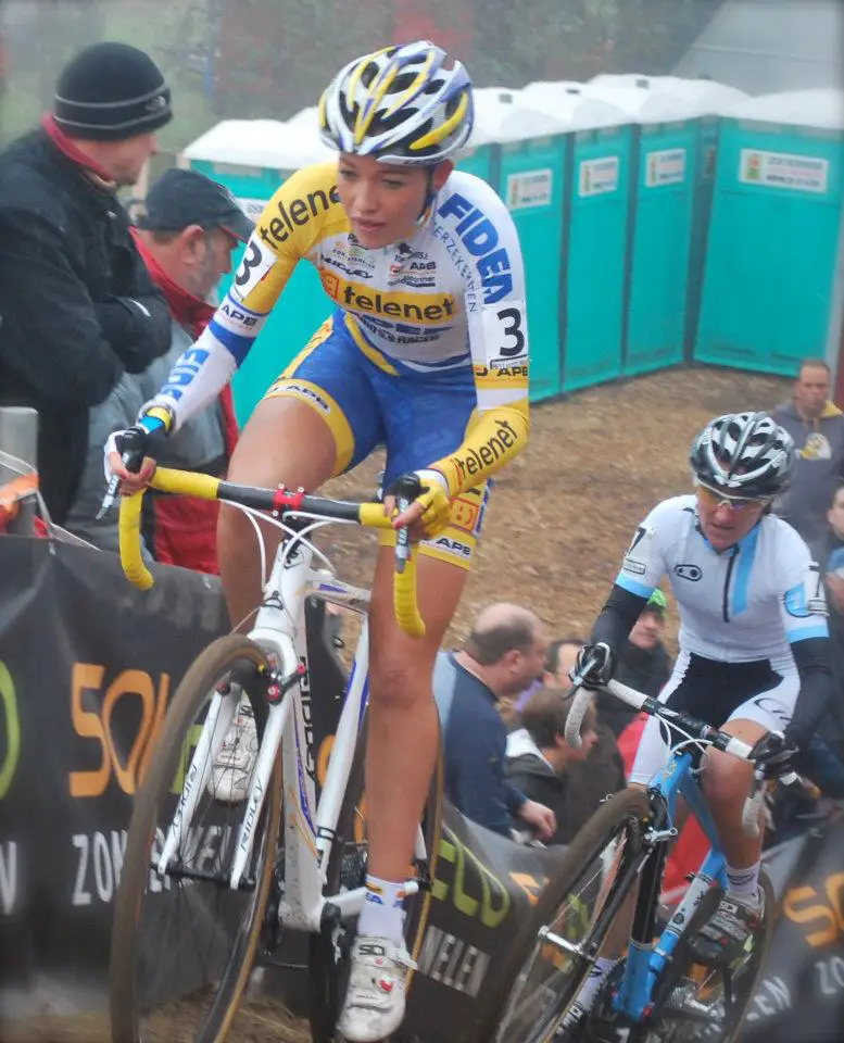 Sophie de Boer with Amy Dombroski. ©Geert Nachtergaele