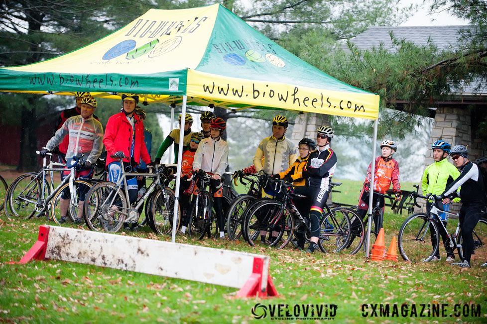Getting out of the rain at the Harbin Park Cyclocross Clinic © VeloVivid