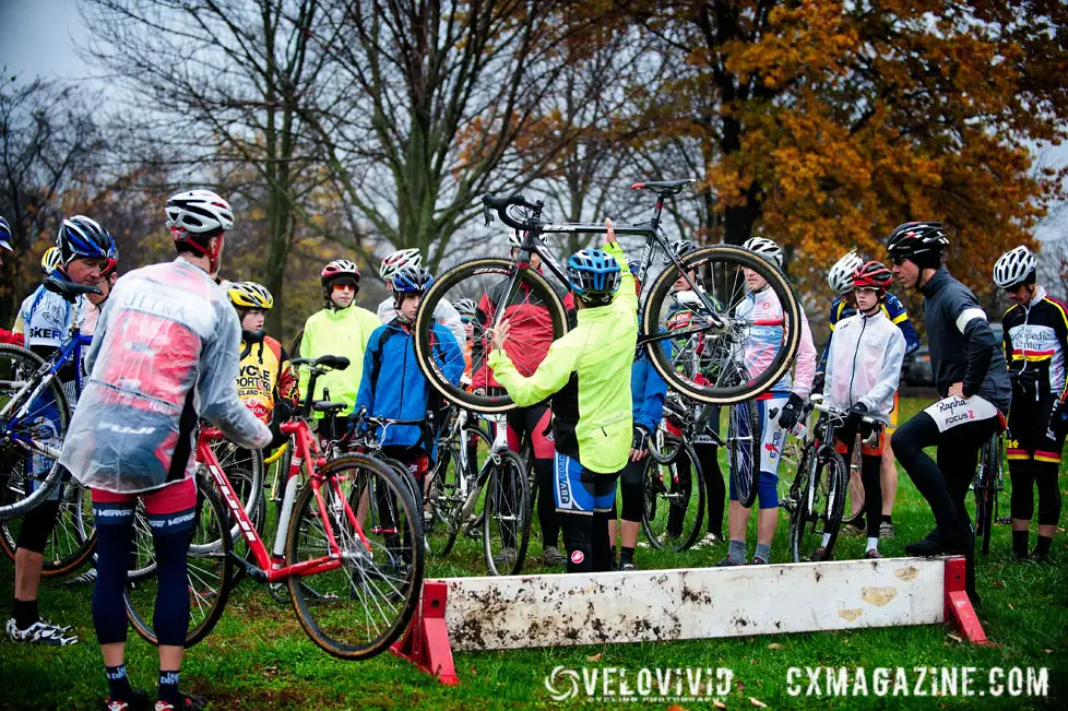 Barrier techniques 101 at the Harbin Park Cyclocross Clinic © VeloVivid