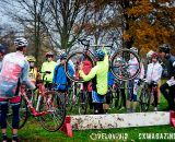 Barrier techniques 101 at the Harbin Park Cyclocross Clinic © VeloVivid