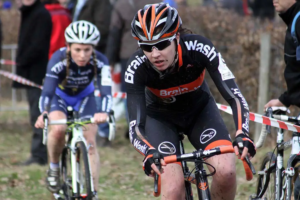 Sabrina Stultiens leads Daphny van den Brand. © Bart Hazen