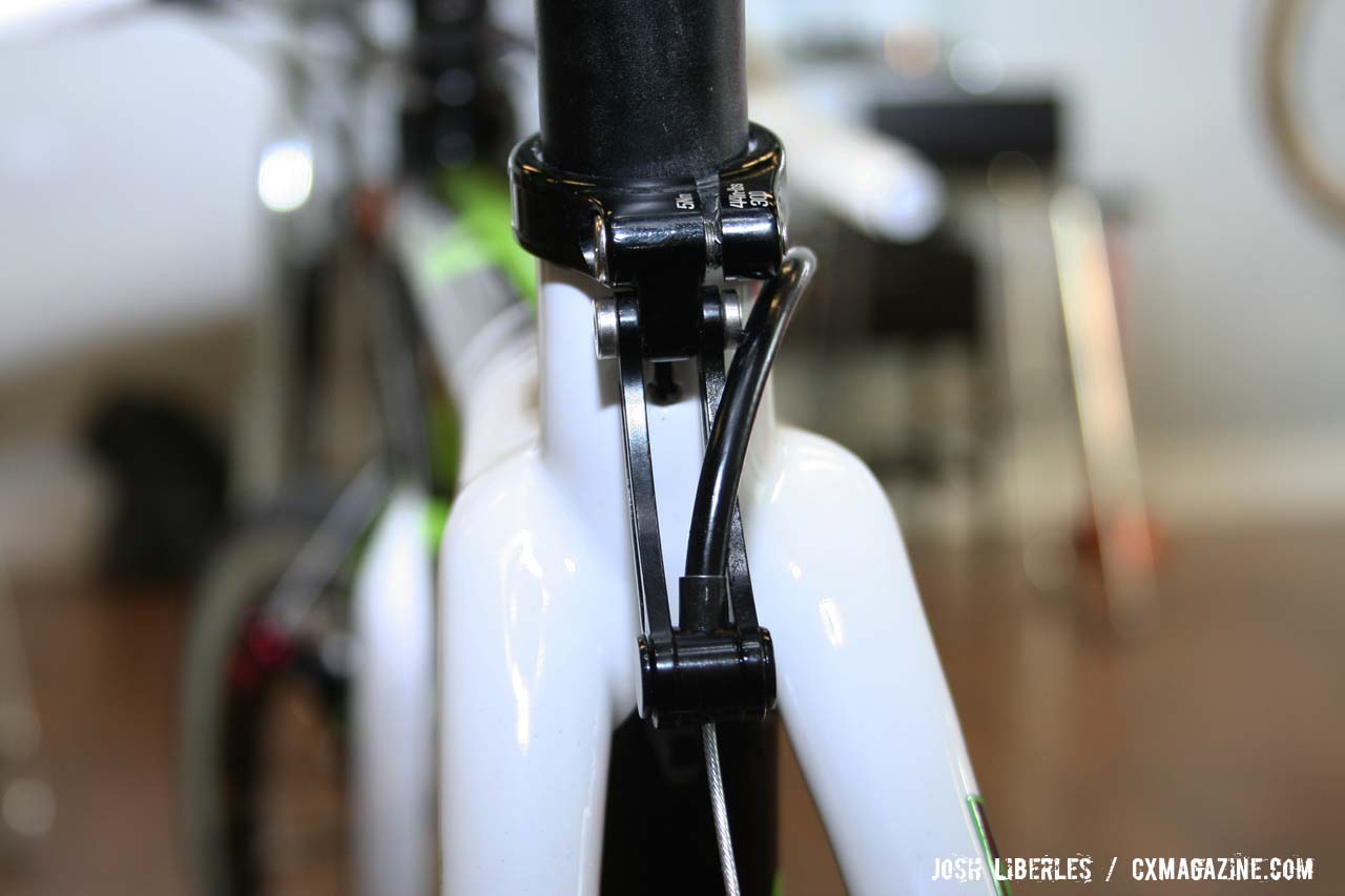The seat collar attachment to route brake cable on Powers\' SuperX ©Josh Liberles