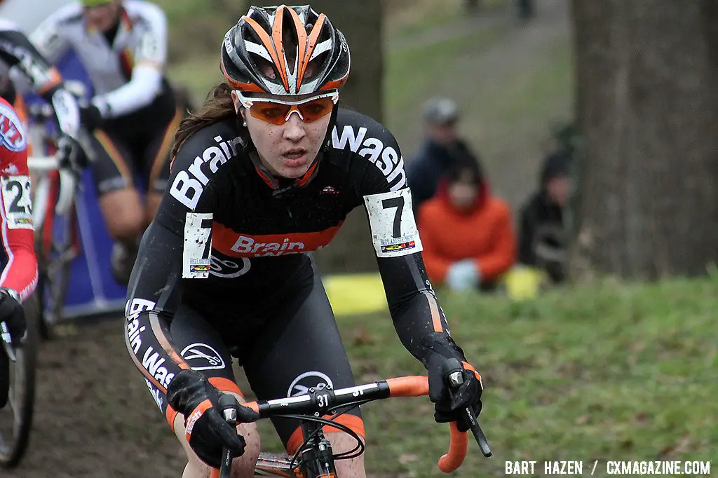 Sabrina Stultiens chasing in Hoogerheide. 