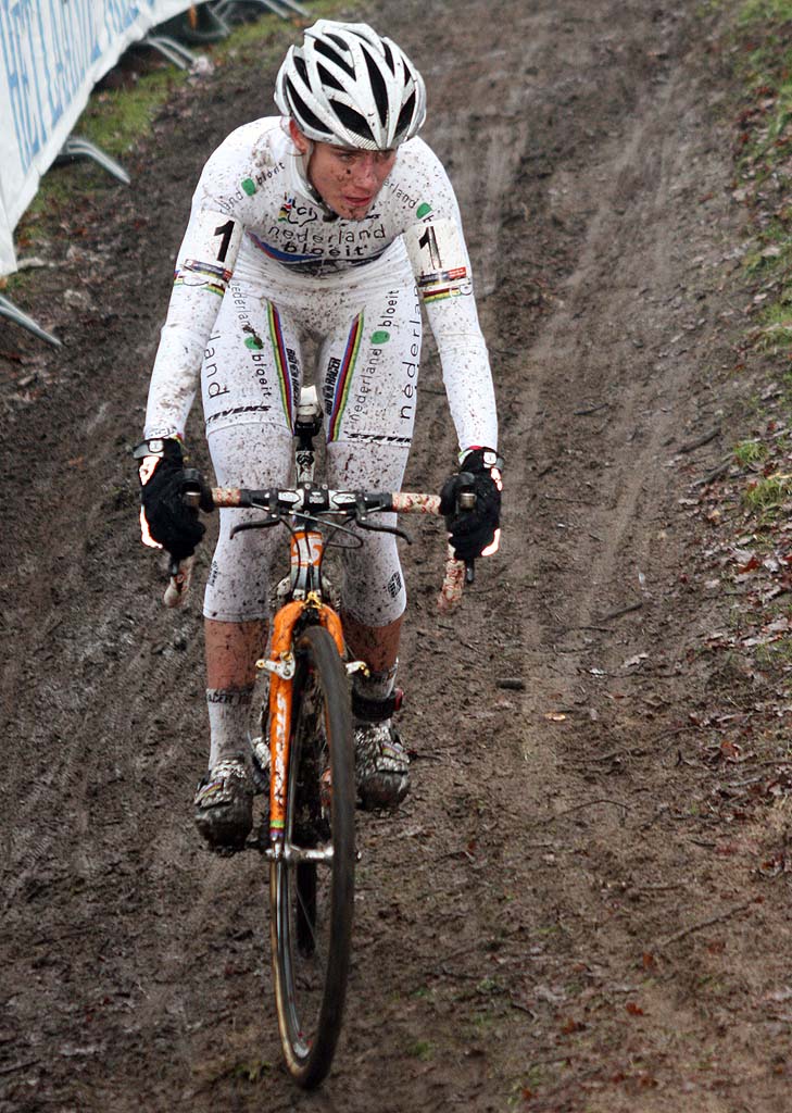 Vos was on her own by the mid-point in the race. ? Bart Hazen