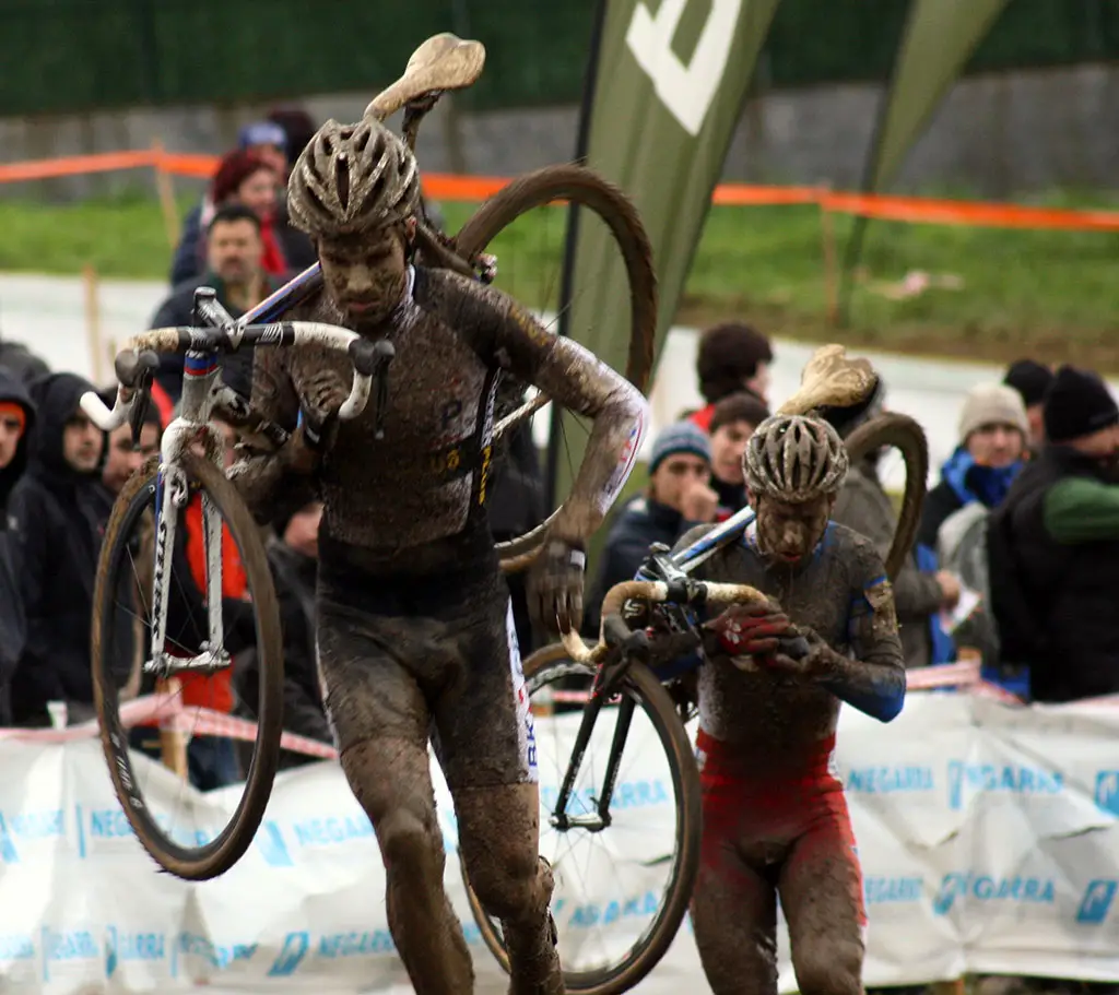 Niels Albert and Francis Mourey head for the stairs © Cyclocross Magazine